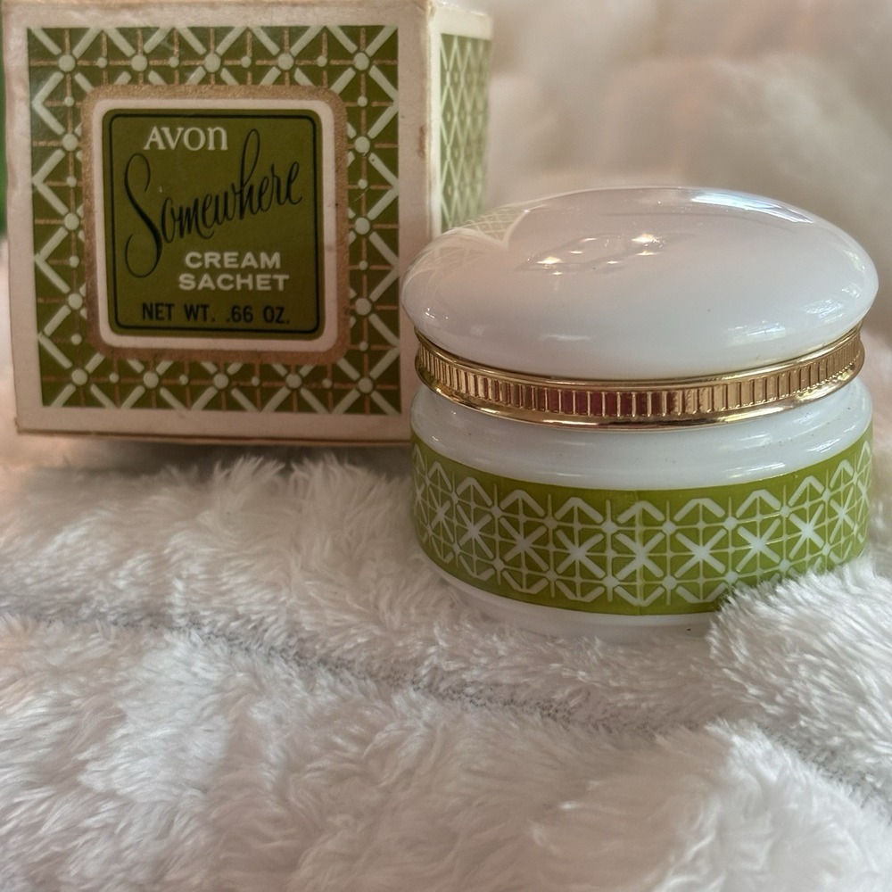 Vintage Avon Somewhere Cream Sachet Glass Jar With Box Green Used